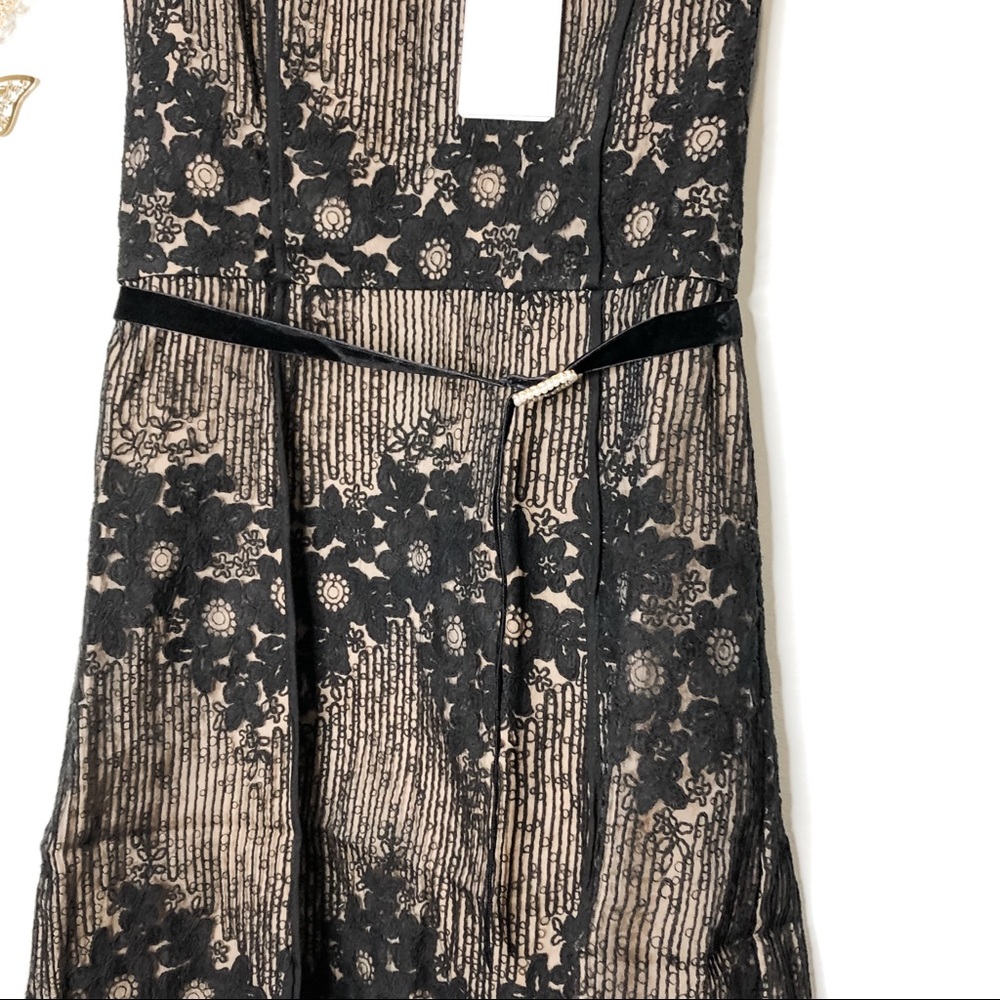 🦋🌙 NWT FOXIEDOX x ANTHROPOLOGIE | Asha Black Lace Dress - Picture 5 of 15